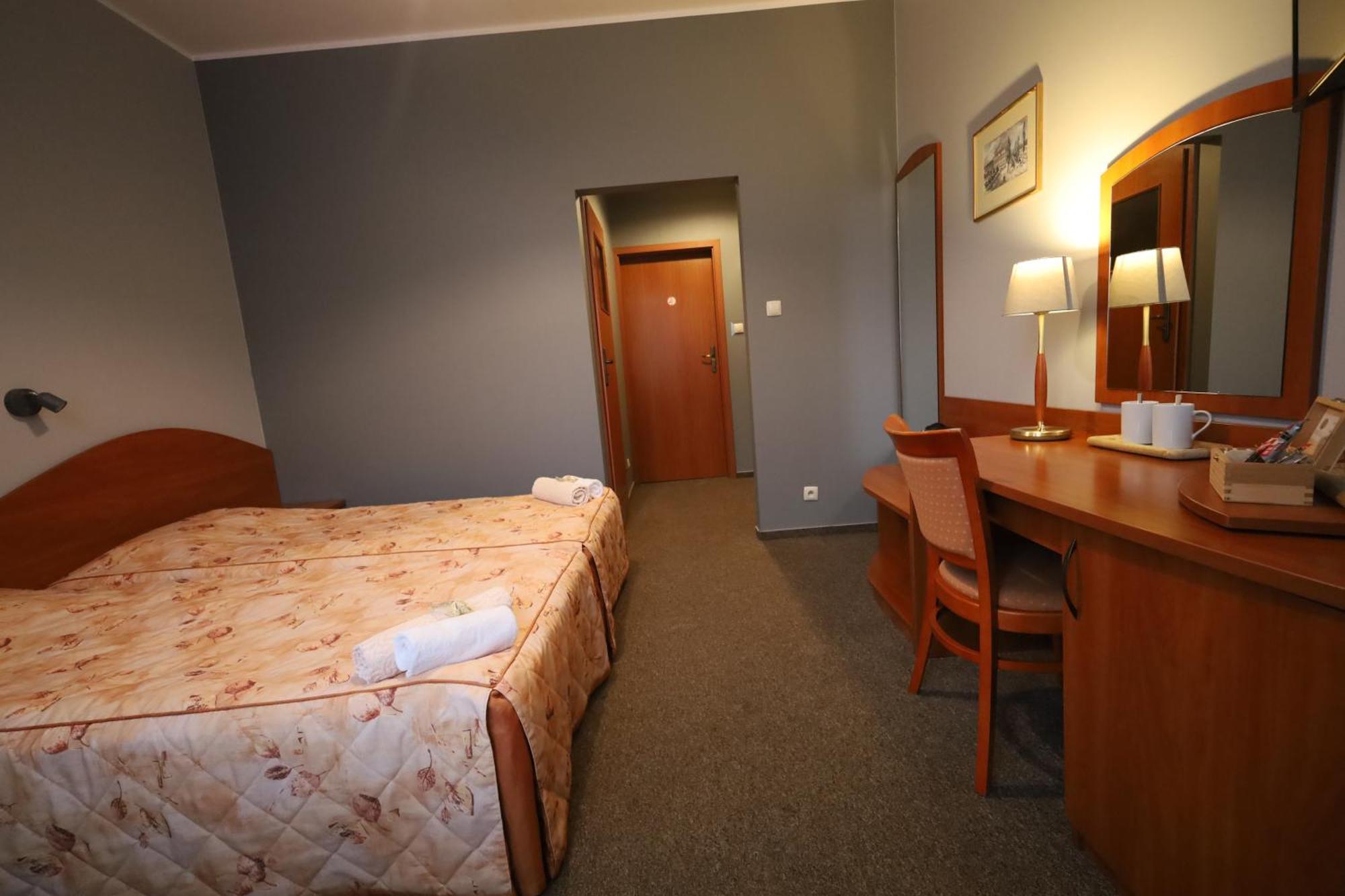 Nasz Klub - Pokoje Goscinne Poznań Esterno foto