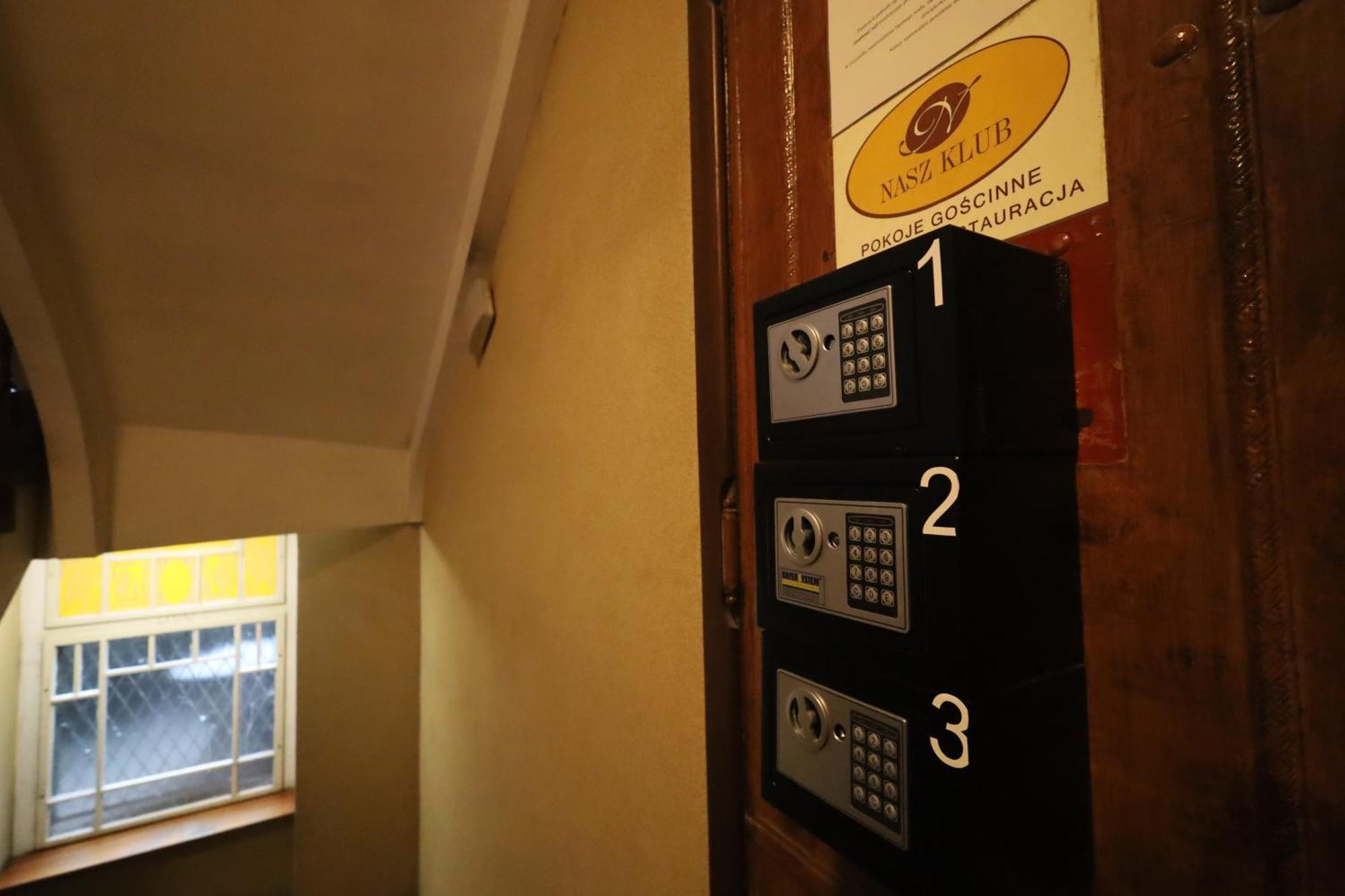 Nasz Klub - Pokoje Goscinne Poznań Esterno foto