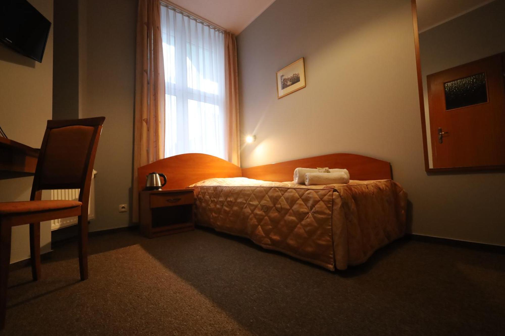 Nasz Klub - Pokoje Goscinne Poznań Esterno foto