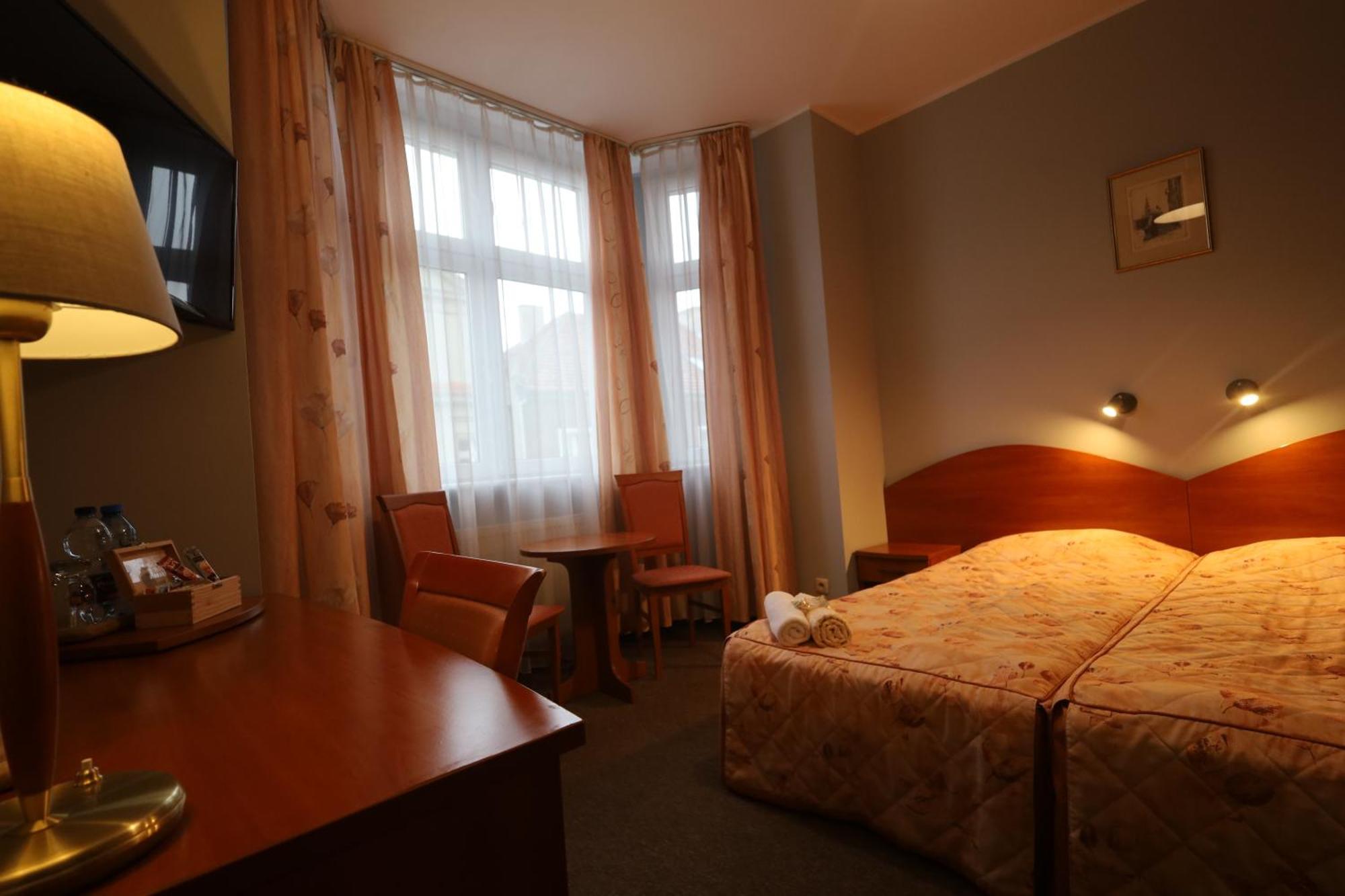 Nasz Klub - Pokoje Goscinne Poznań Esterno foto