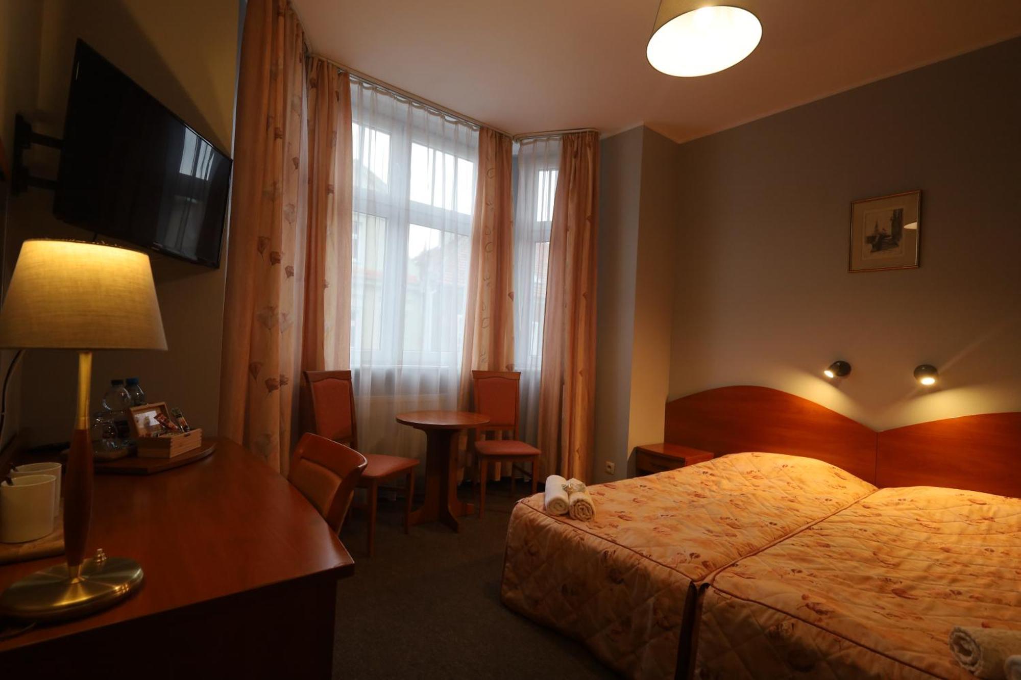 Nasz Klub - Pokoje Goscinne Poznań Esterno foto