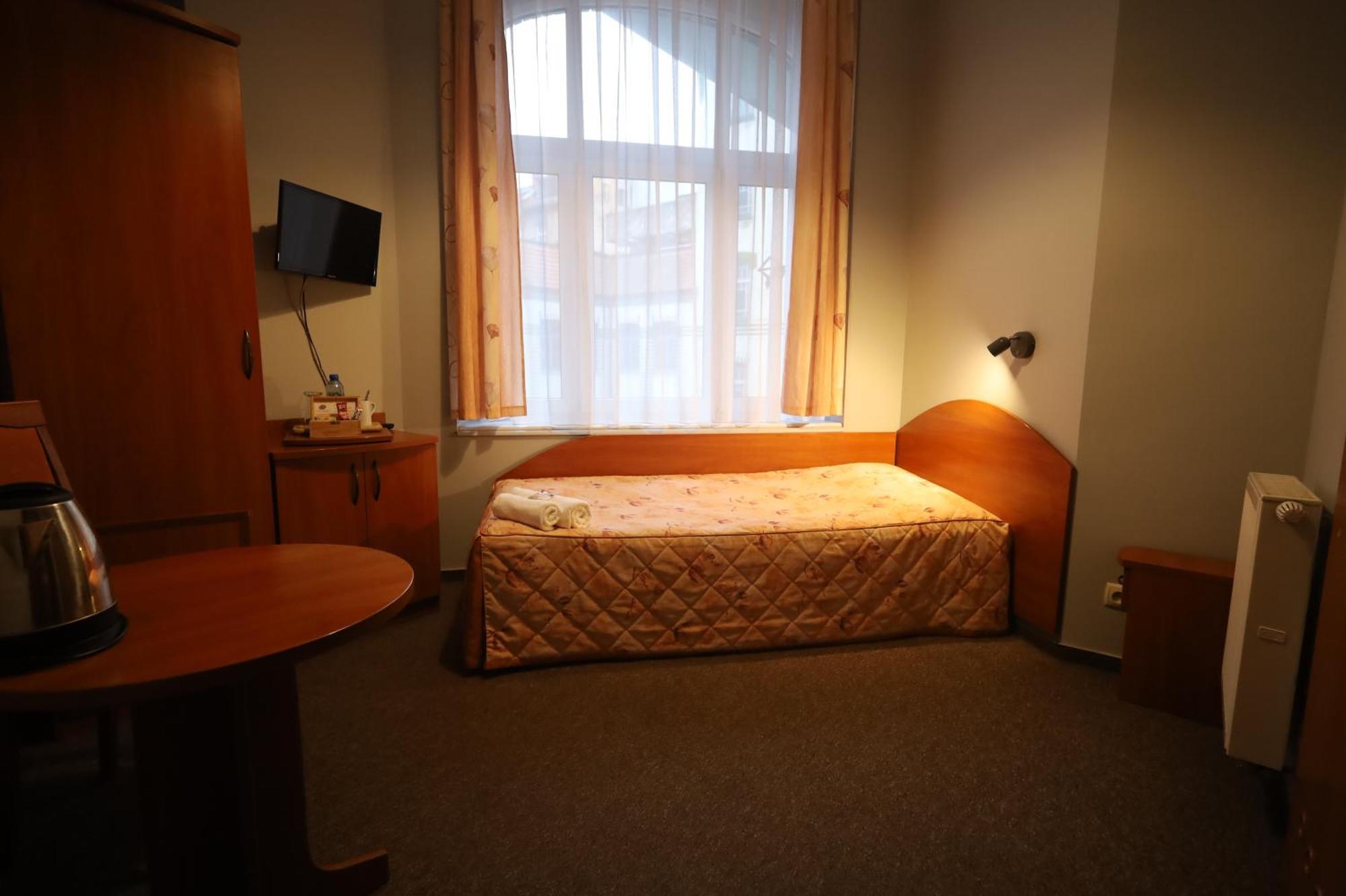 Nasz Klub - Pokoje Goscinne Poznań Esterno foto