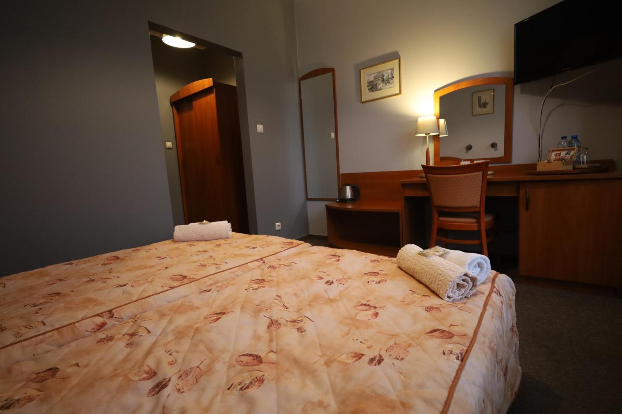Nasz Klub - Pokoje Goscinne Poznań Esterno foto